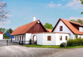 Birkevang holiday apartment in idyllic countryside in Fakse